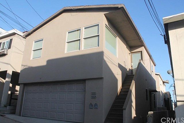 1st image of 220 Kelp St