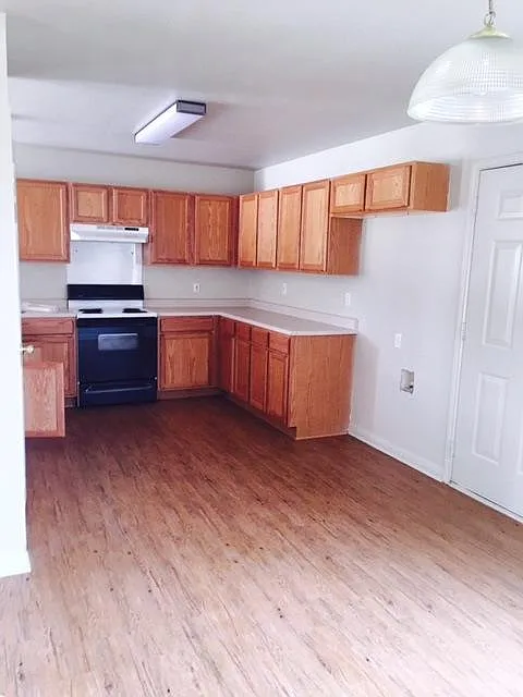 2 bed, 1100 sqft, $1,400 — Photo 4