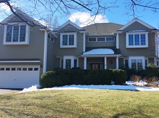 8 River Knl, Westport, CT 06880