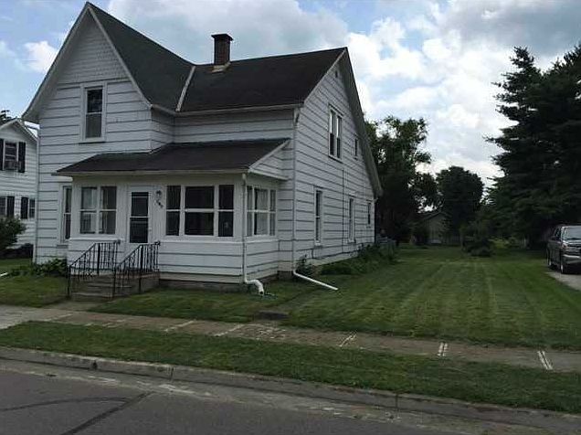 1st image of 107 W Monument St