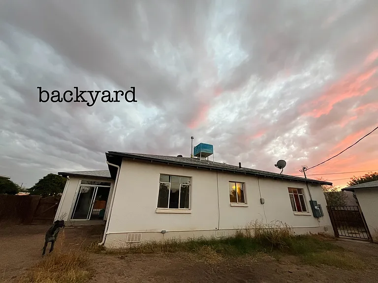 210 Oxford Dr — Photo 17