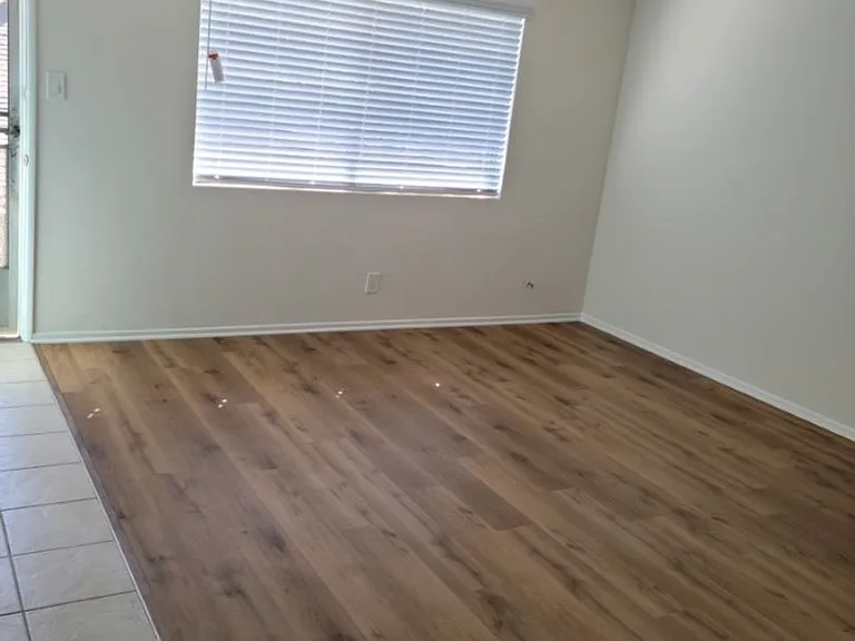 337 Gladys Ave — Photo 6