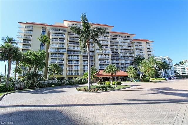 1st image of 180 Seaview Ct APT 1113