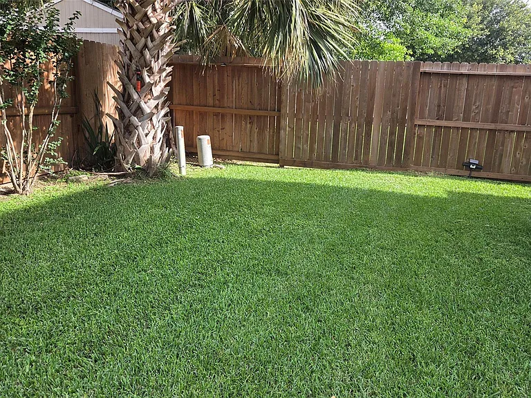 11047 Knobbley Oak Ct — Photo 5