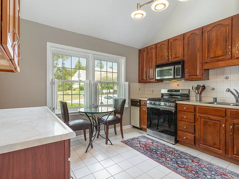 4203 Nantucket Dr — Photo 9