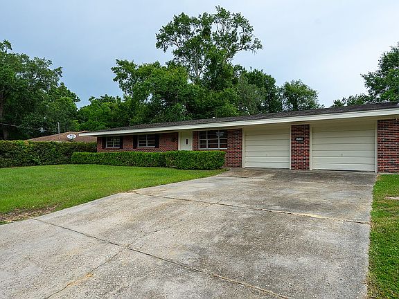 3rd image of 1710 Cahill Dr