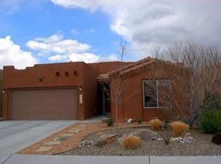 7728 Calle Comodo NE, Albuquerque, NM 87113