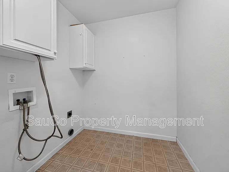 1861 SE 47th Ave — Photo 25