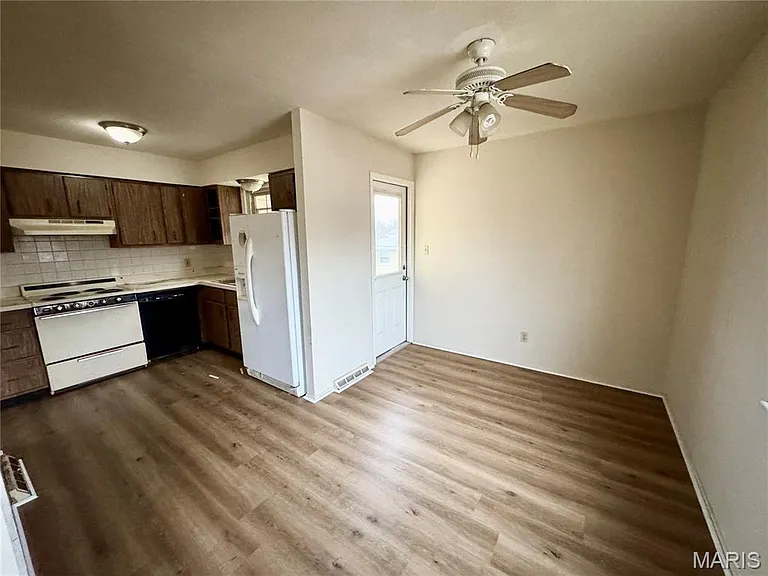 31 S 27th St #D — Photo 16