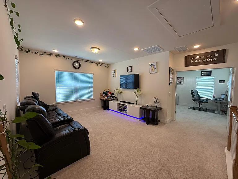 113 Gabbro Pl — Photo 63