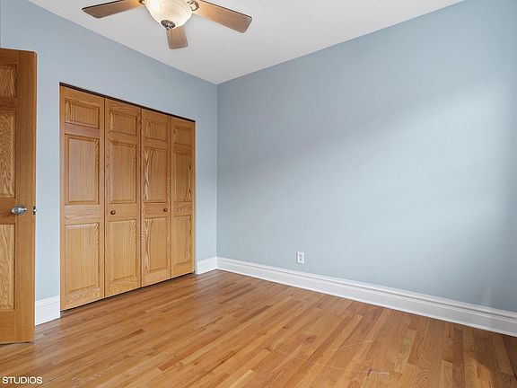 5th image of 2839 N Sawyer Ave