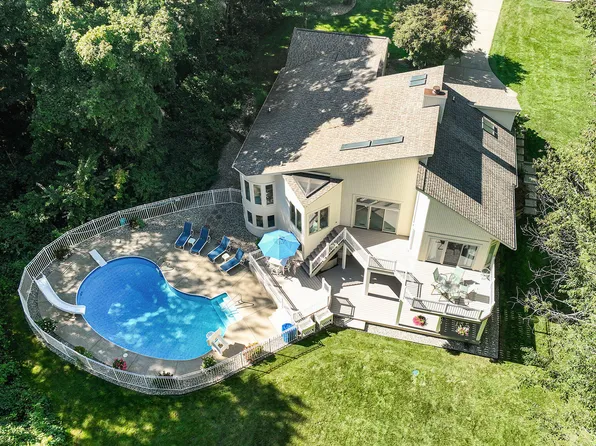 94 Naples Ct, Kalamazoo, MI 49009