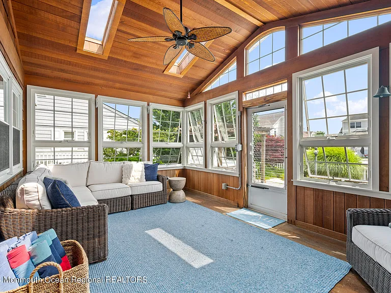 212 Helm Rd — Photo 14