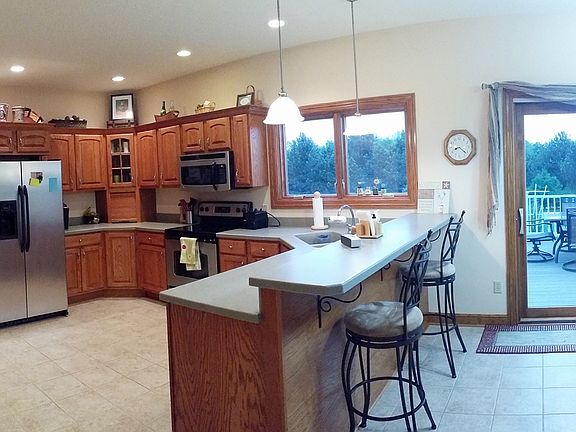 5th image of 610 Tracht Meadows Dr