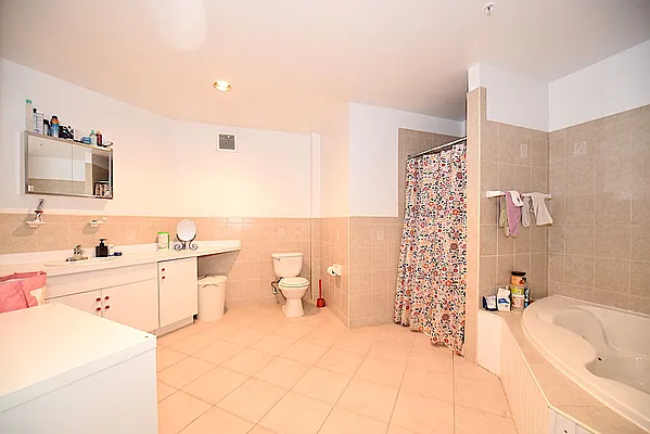 Rented by Keller Williams NYC | media 47