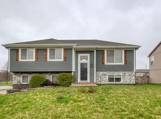 11426 N Farley Ave, Kansas City, MO 64157