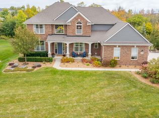 22996 Fremont Dr N, South Lyon, MI 48178