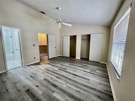 5th image of 21420 Tudor Dr