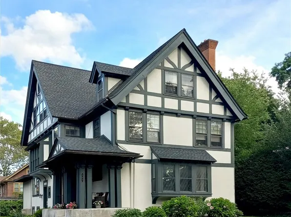 282 Barrington St, Rochester, NY 14607