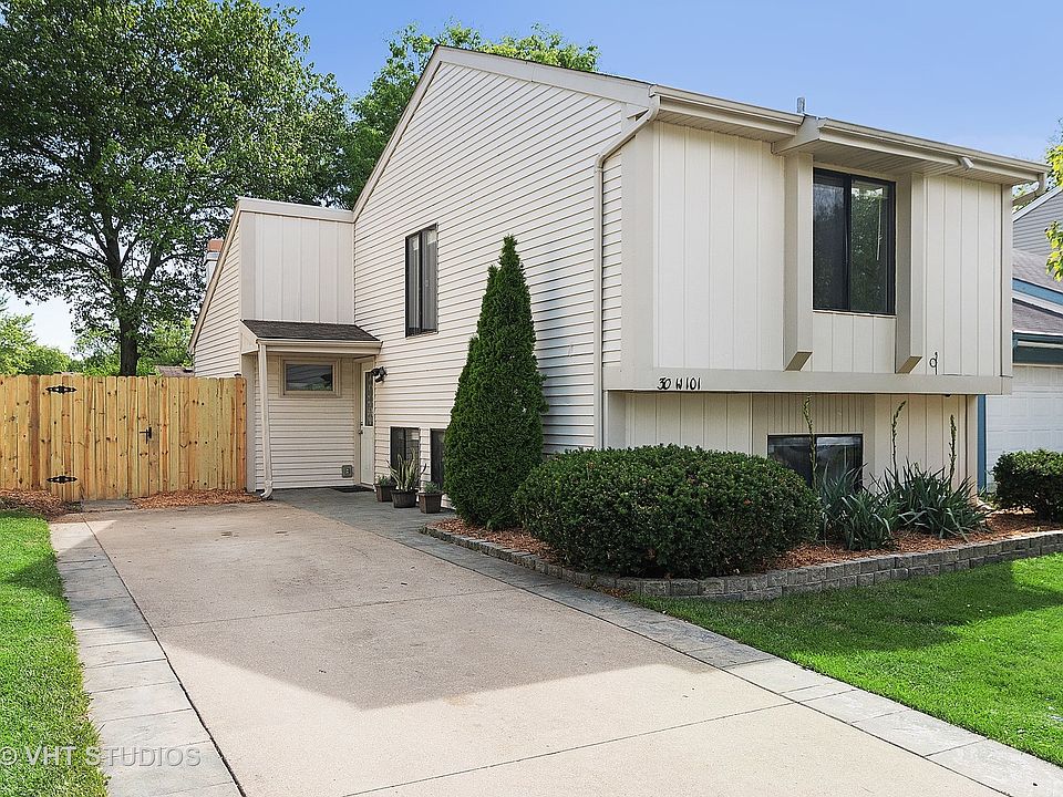 1st image of 30W101 Maplewood Dr