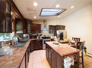 337 Arnold Ave, West Babylon, NY 11704