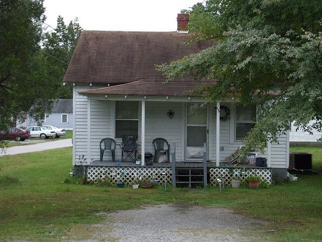1st image of 108 Pine St