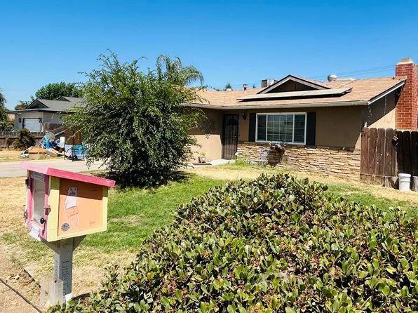 444 E Citrus Drive, Farmersville, CA 93223