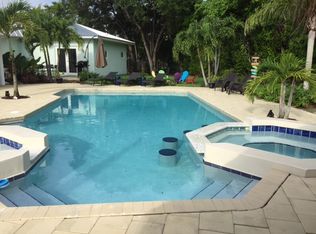 365 NW 35th St, Boca Raton, FL 33431