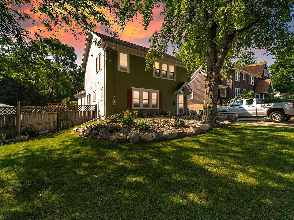 1st image of 17 Terrace Ave