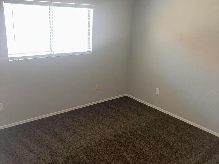 5225 E Florian Ave — Photo 10