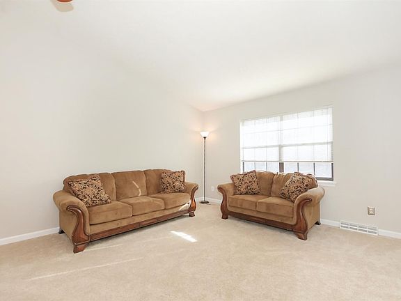4th image of 503 Jefferson Woods Dr