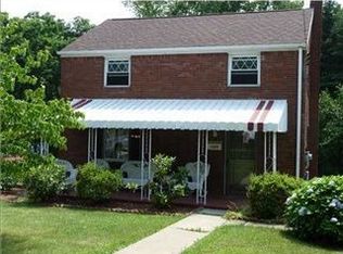 1229 Circle Dr, Pittsburgh, PA