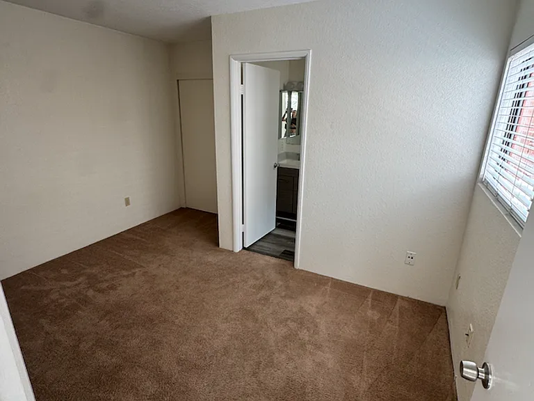 3826 Shasta St — Photo 13