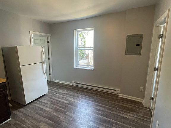 5th image of 338 N 63rd St APT 2B