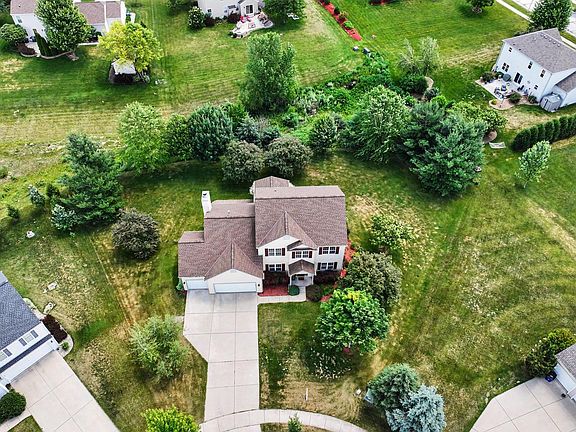 2nd image of 400 Cedar Bluffs COURT
