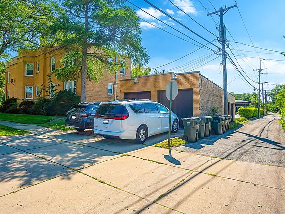 3rd image of 5926 Lincoln Ave