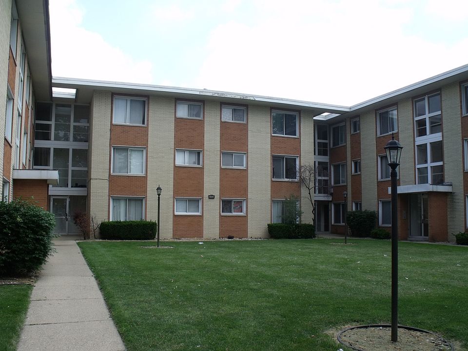 1st image of 14633 Keystone Ave APT 2D