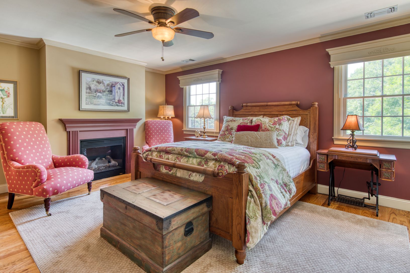 Honey Suckle Room