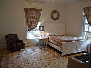 18 Munjoy St APT 1, Portland, ME 04101