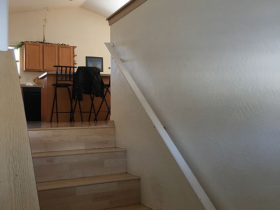 3rd image of 117 N Cedar Dr