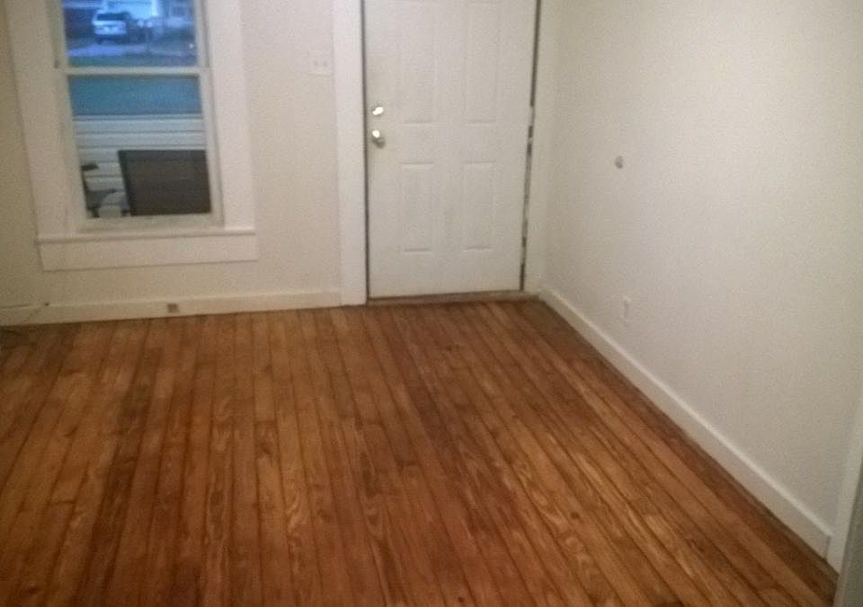 2nd image of 210 W Haya St APT A