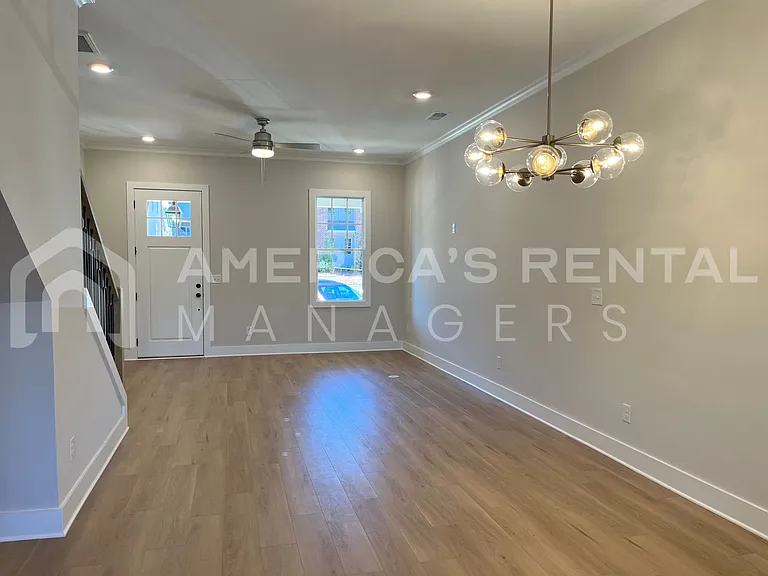 4826 Silas Ave — Photo 6