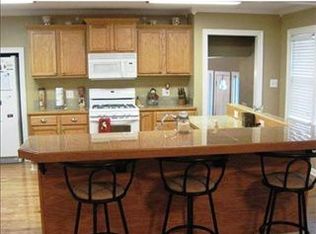 220 Helen St, Westlake, LA 70669