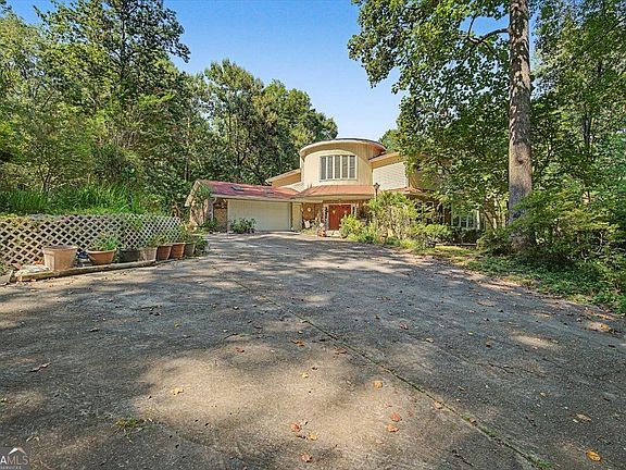 3rd image of 430 Legion Lake Rd