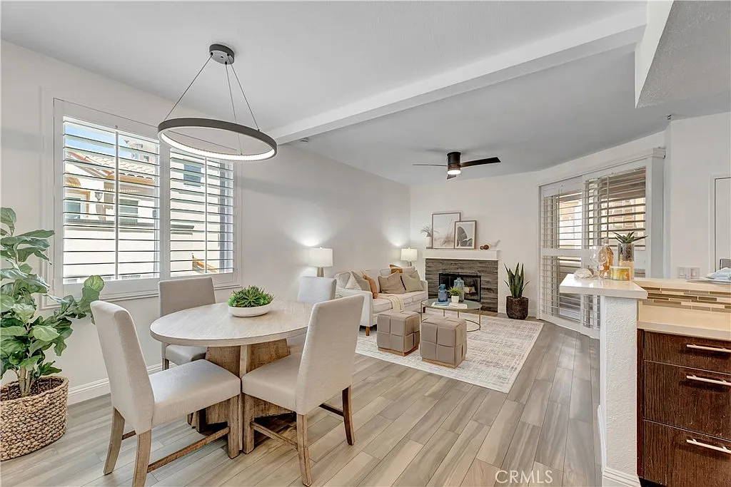 1 bed, 693 sqft, $3,300 — Photo 2