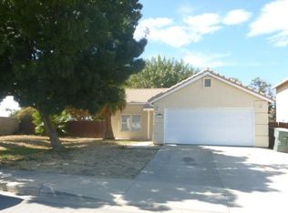 1281 Linden Ave, Gustine, CA 95322