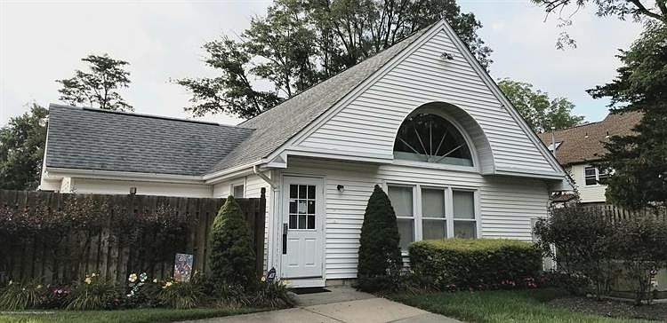 2nd image of 28 Forge Ct