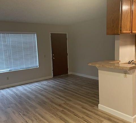 4th image of 3633 Marlborough Ave APT A