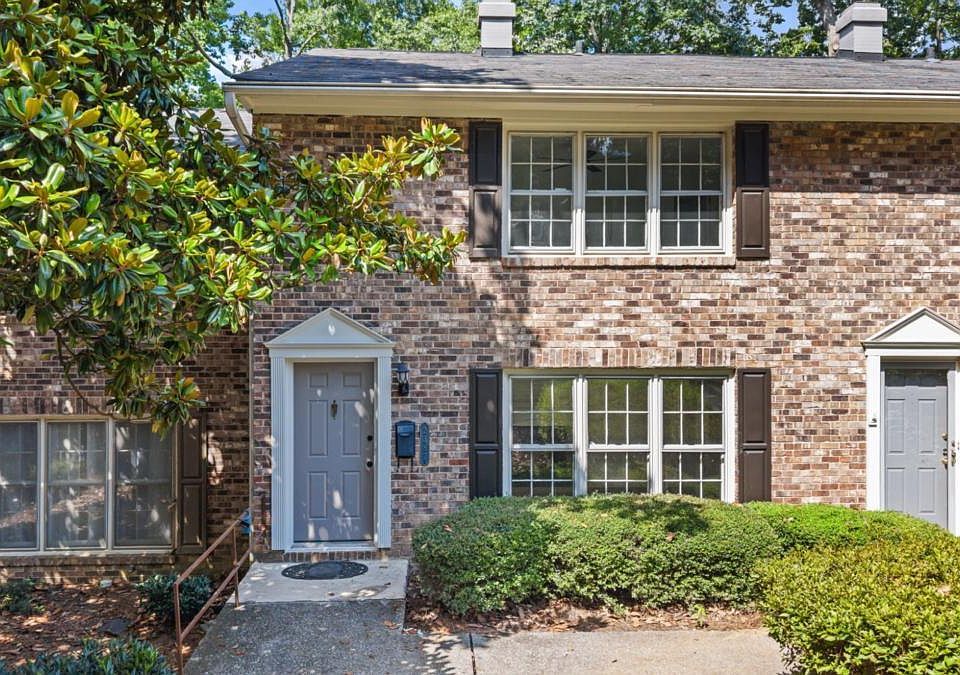 1st image of 2387 Northlake Ct NE