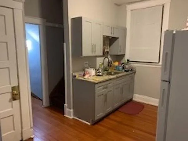4 bed, 2195 sqft, $2,495 — Photo 2